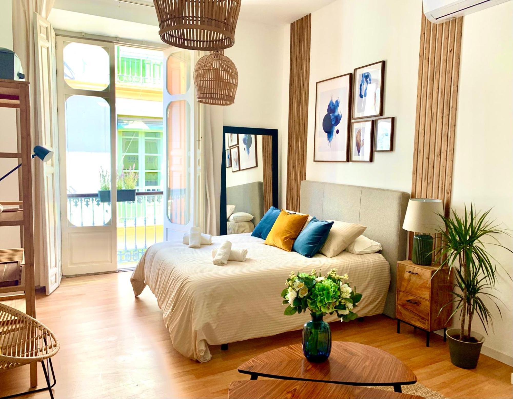 Calderon III Deluxe Central Sinesedesignhomes Малага Екстер'єр фото