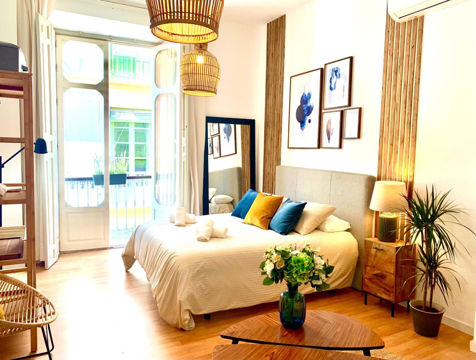 Calderon III Deluxe Central Sinesedesignhomes Малага Екстер'єр фото